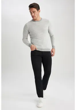 Pantaloni drepti