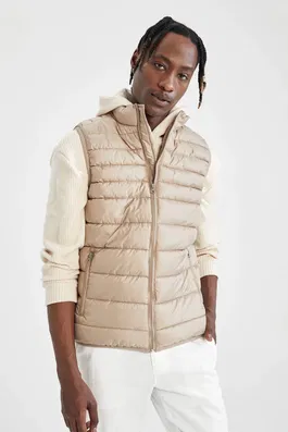 DEFACTO Standard Fit Sleeveless Padded Gilet