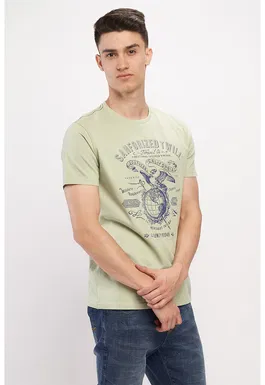 Tricou cu deccolteu la baza gatului si imprimeu