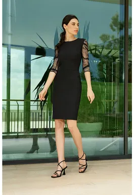 Rochie cambrata cu maneci 3/4