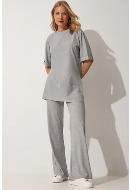 Set de pantaloni si tricou cu striatii - 2 piese