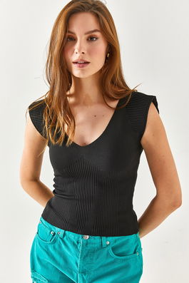 Olalook Women's Black Padded Shoulder Crop Knitwear Blouse