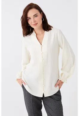 Bluza cu maneci usor bufante