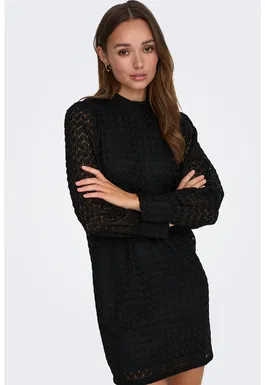 Rochie mini cu maneci bufante