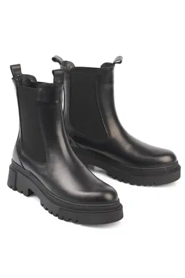 Capone Outfitters Capone Women's Boots From Genuine Leather With Elastic Sides.