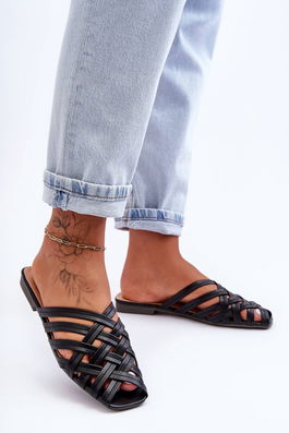 Leather women's flaps with straps black Doralia